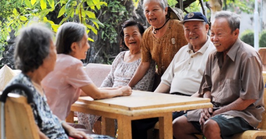 สร้างสภาพแวดล้อมให้ผู้สูงอายุได้มีบทบาทในสังคม