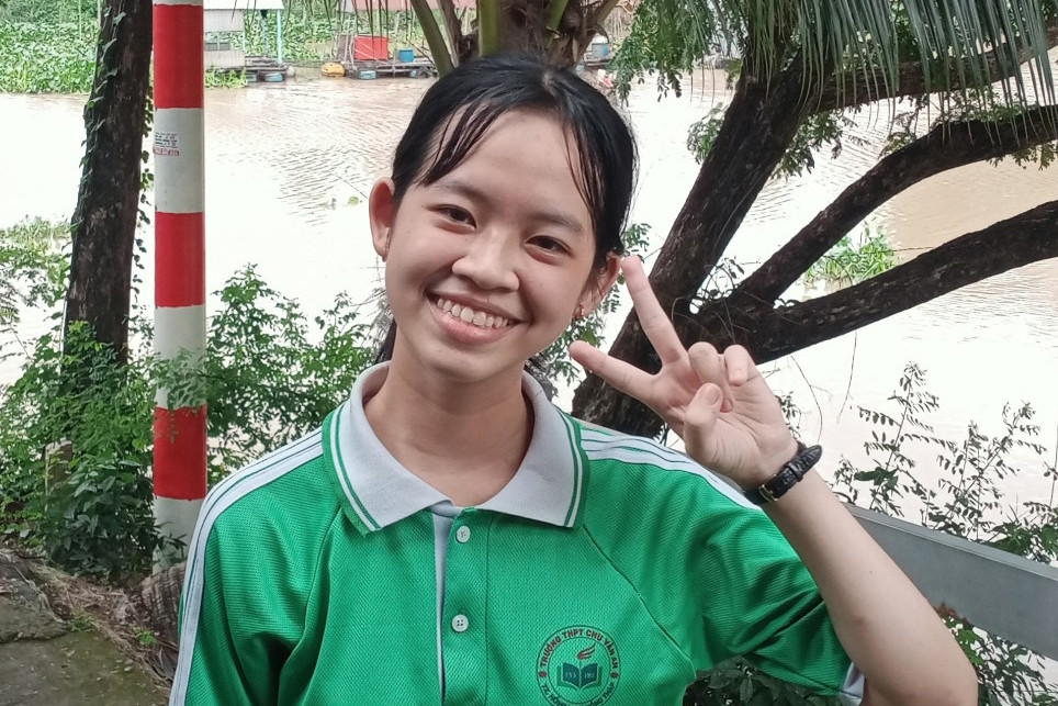 Dong Thap female student scored 10 in Literature: There were days when she studied so much that she forgot to eat.