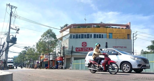 Открытие моста для «спасения» затопленных дорог в Биньзыонге