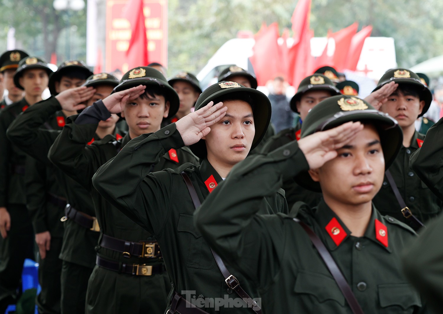 เยาวชนฮานอยมีความสุขที่ได้ออกไปเกณฑ์ทหาร ภาพ 2