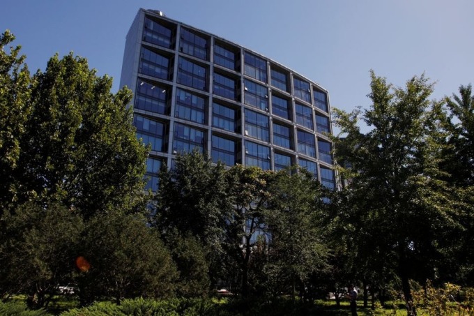 Vor dem Büro der Zhongzhi Enterprise Group in Peking. Foto: Reuters