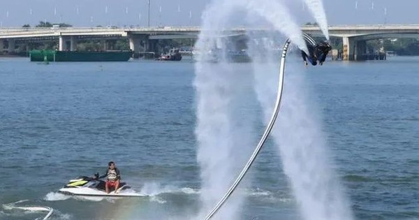 Mãn nhãn với màn biểu diễn Fly Board trên sông Đồng Nai