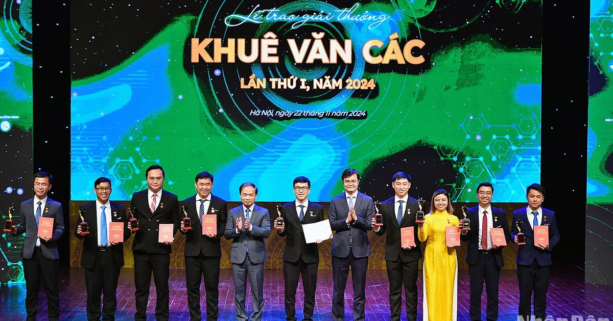 Lần đầu tuyên dương các gương mặt trẻ lĩnh vực khoa học xã hội và nhân văn