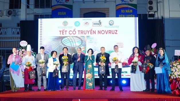 Nồng ấm hương vị Tết truyền thống của người Azerbaijan tại Việt Nam