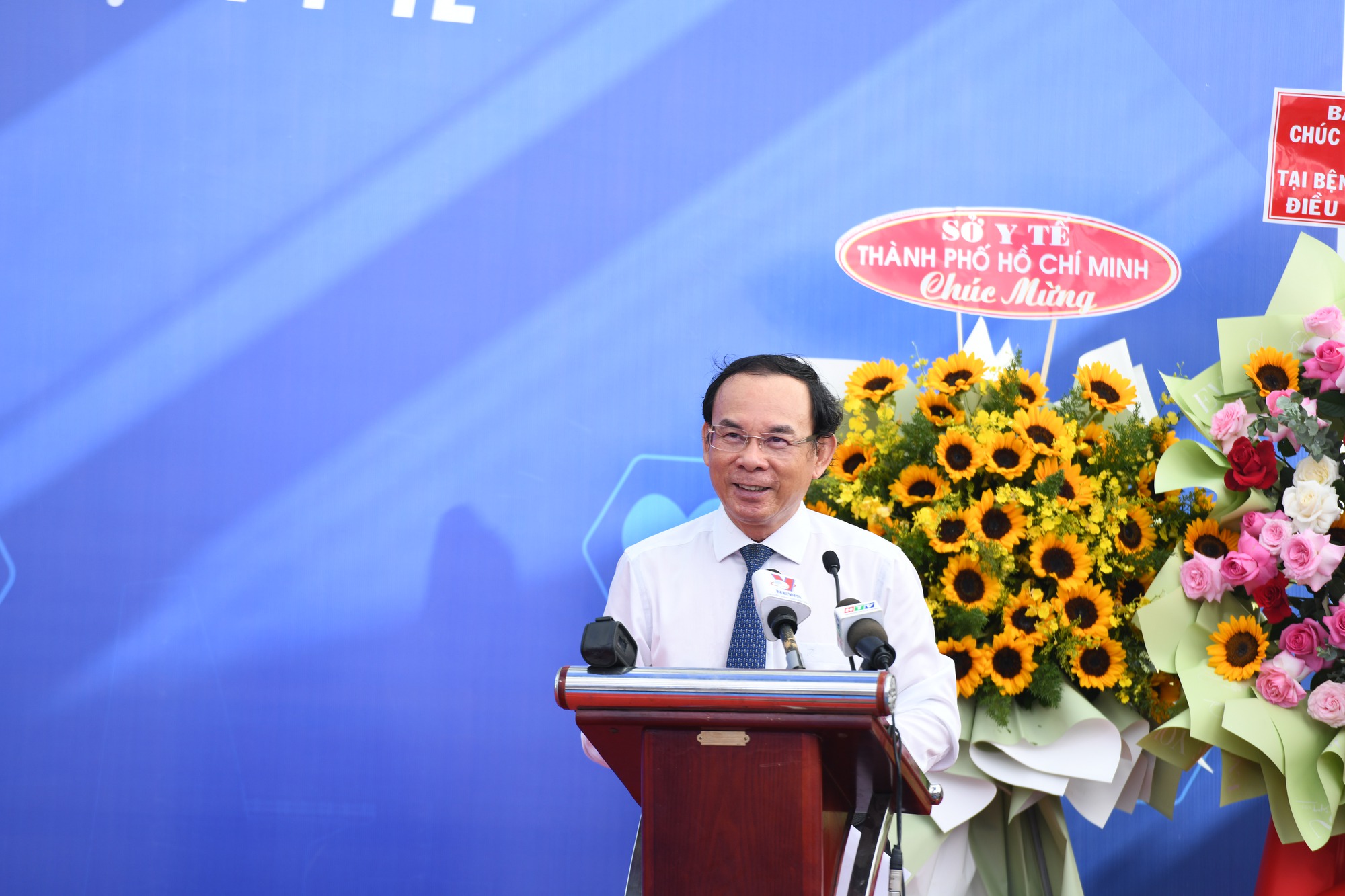 Lời nhắn nhủ của Bí thư Thành ủy TP HCM với các bác sĩ trẻ tại ngày hội việc làm - Ảnh 1.