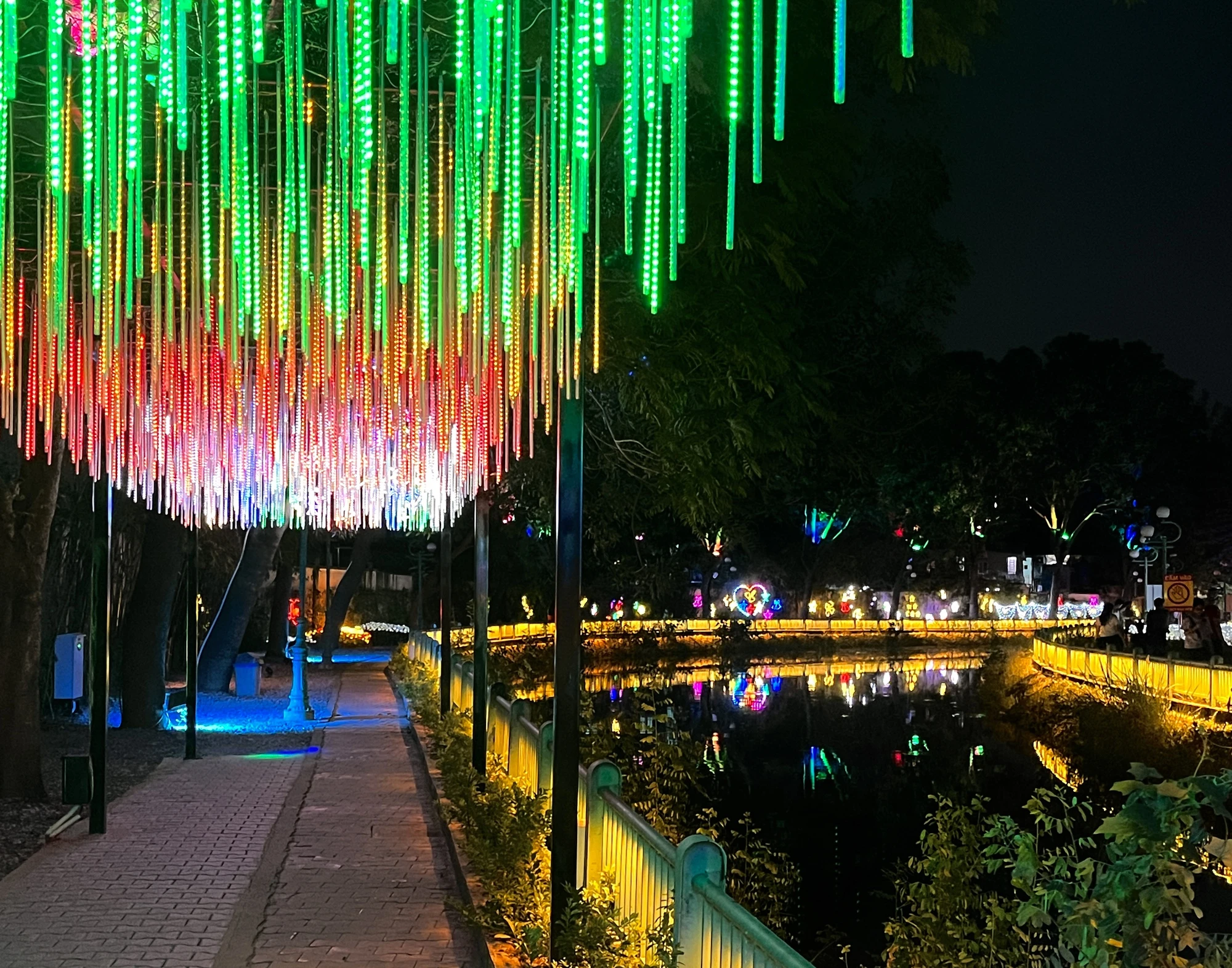 Parc lumineux de 7 000 m2 à Saigon