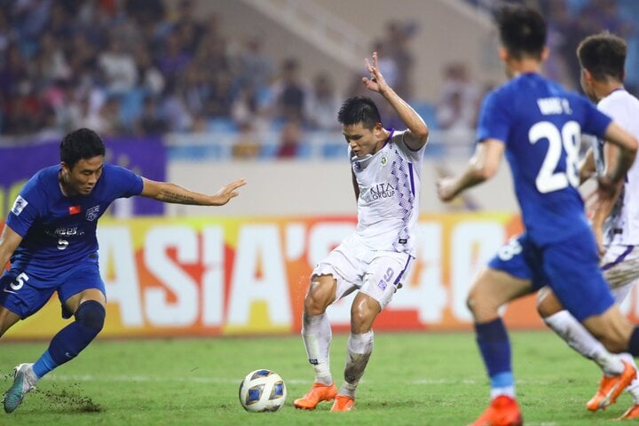 Tuan Hai est le meilleur joueur du match.