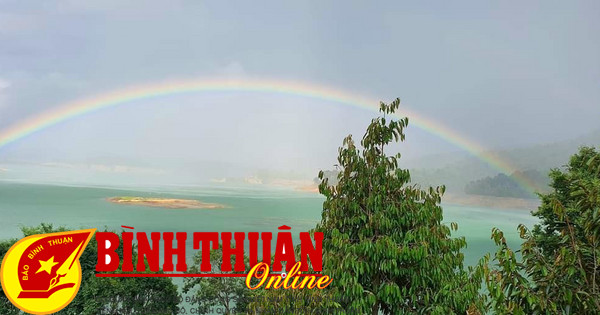 Nubes "en busca de presas" en el lago Ham Thuan