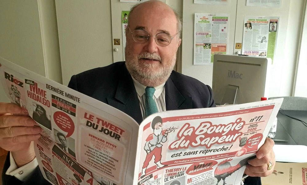 El redactor jefe Jean d'Indy celebra la 12.ª edición de La Bougie du Sapeur. (Fuente: Le Point)