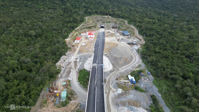 Tunnel de Nui Vung sur l'autoroute Cam Lam - Vinh Hao. Photo : Viet Quoc