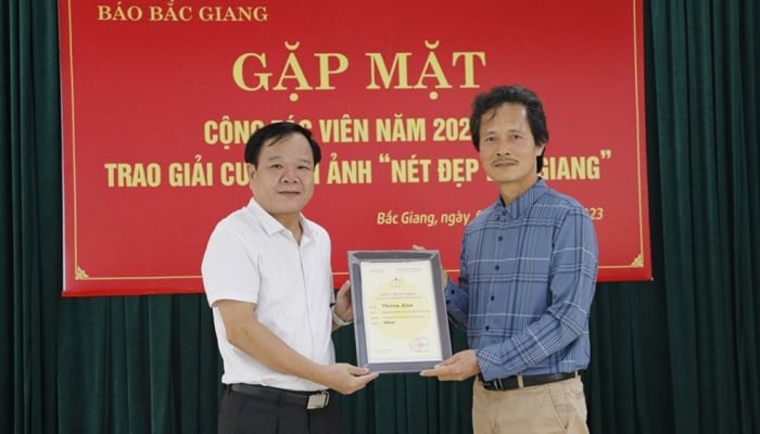 Bac Giang Newspaper awards the "Beauty of Bac Giang" Photo Contest 2023