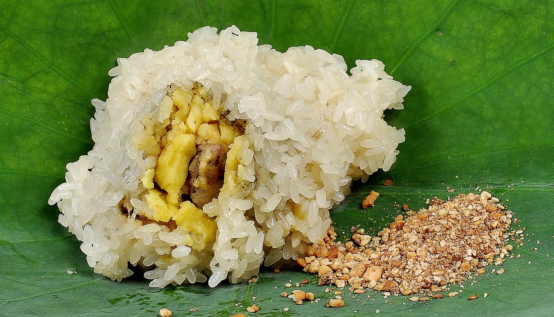 Pastel de arroz glutinoso Ung Hoa suave y fragante