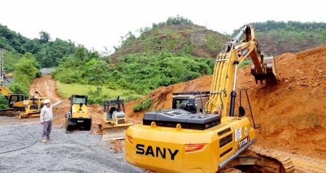 Investing 1,875 billion VND to "upgrade" Tuyen Quang Expressway