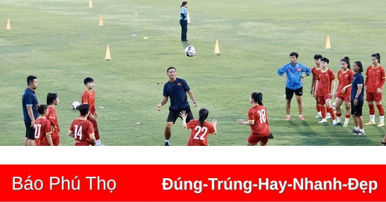 Nữ U20 Việt Nam bắt đầu tập luyện tại SVĐ Việt Trì