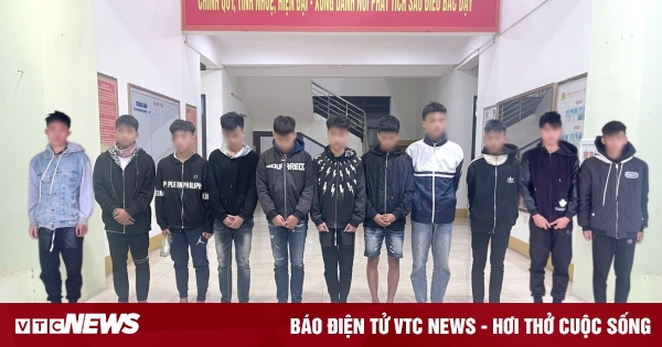 ចាប់​យុវជន​១១​នាក់​កាន់​ដាវ​ទៅ​ស្រុក​ផ្សេង​ដើម្បី​កាប់​អ្នក​ធ្វើ​ដំណើរ