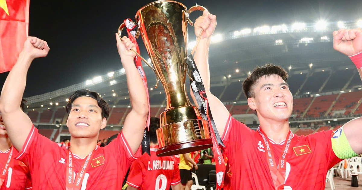 Vietnam team increases FIFA ranking thanks to AFF Cup championship, Thailand tastes relegation