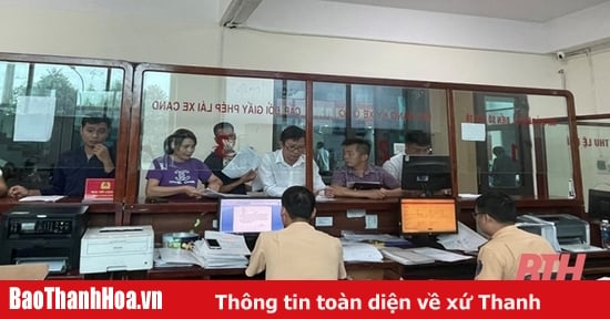 La policía de Thanh Hoa implementa la emisión de matrículas según códigos de identificación para los ciudadanos