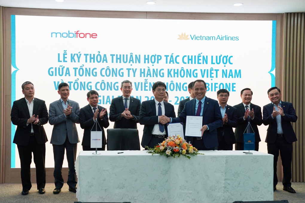 Vietnam Airlines và MobiFone hợp tác chiến lược