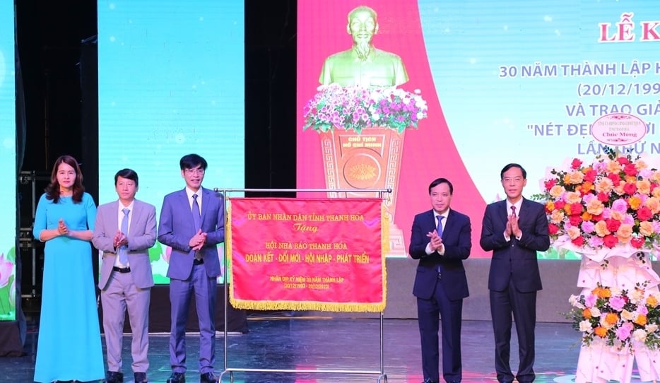 Thanh Hoa Provincial Newspaper continues to successfully carry out its political tasks, picture 6