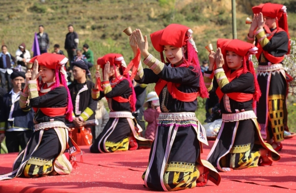 Sôi động lễ hội Xuân của đồng bào dân tộc Dao ở Sa Pa, Lào Cai