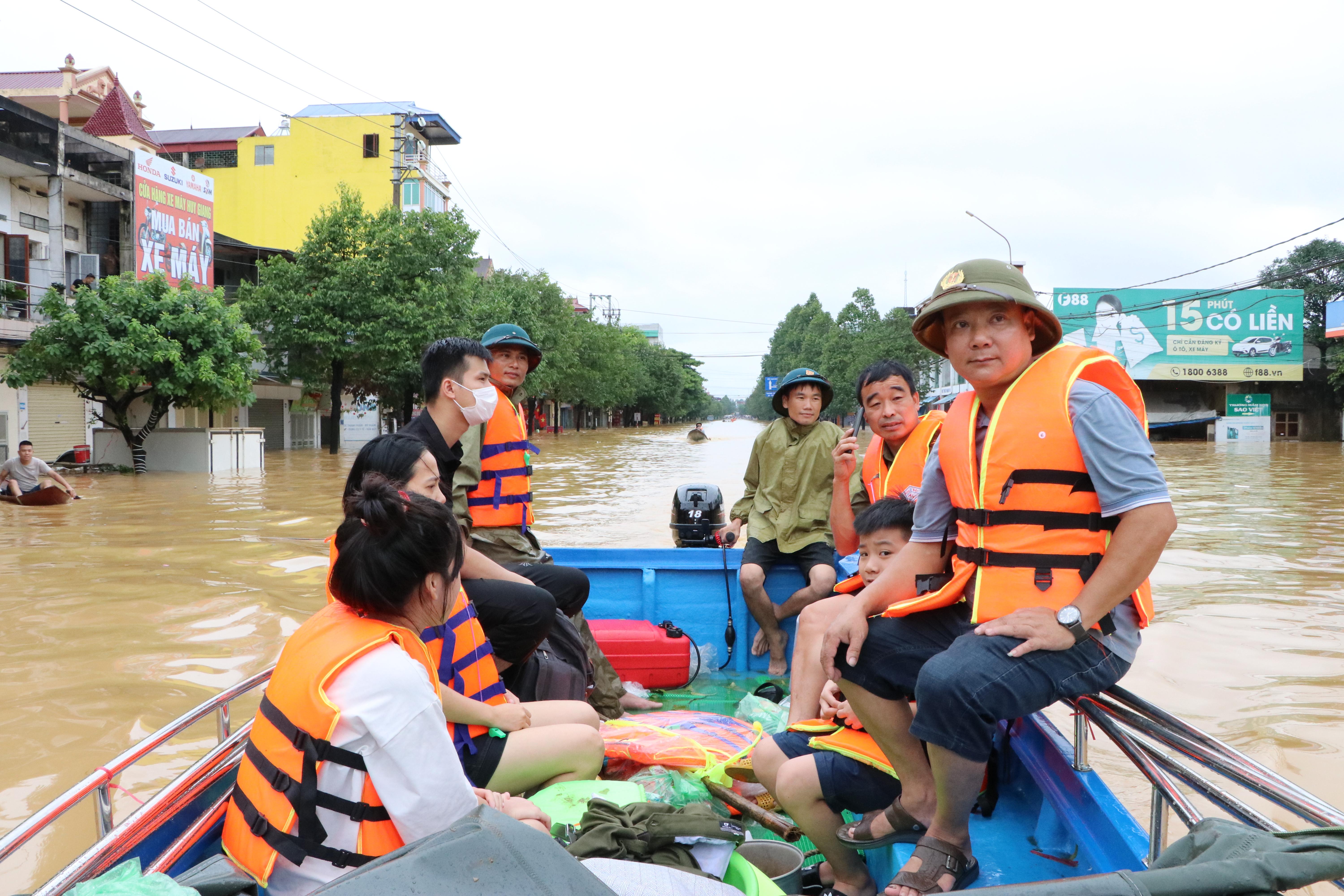 Thái Nguyên: Mưa lũ qua đi, tình nghĩa ở lại sau trận lũ lịch sử - Ảnh 7.