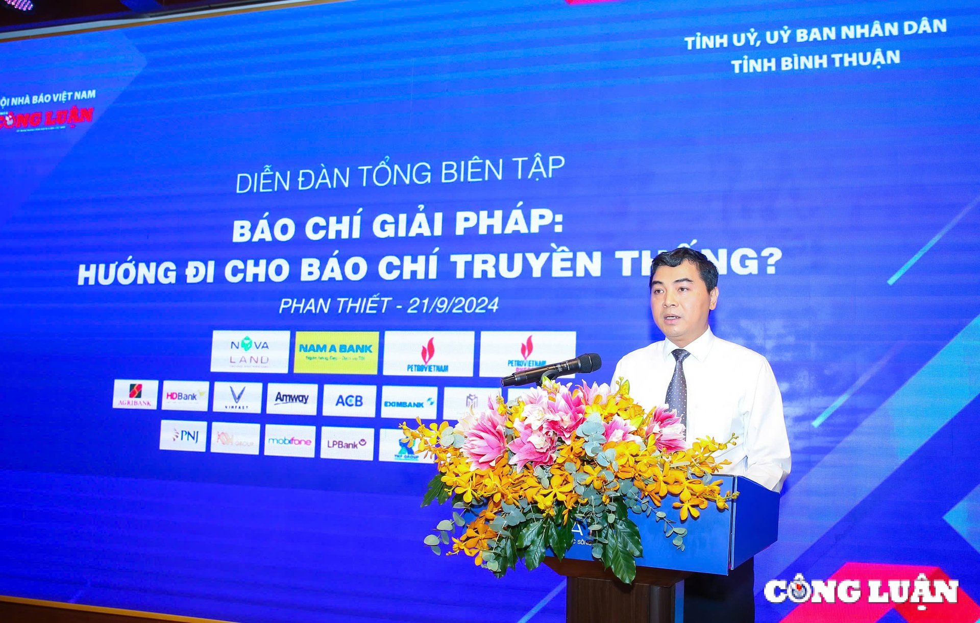 Hơn 100 tổng biên tập cùng bàn giải pháp định vị lại báo chí truyền thống- Ảnh 1.