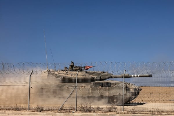 Hamas has Al Qaeda's chemical weapons manufacturing documents, Israeli tanks "mistakenly shot" Egyptian military post