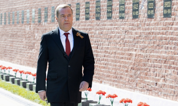 Phó chủ tịch Hội đồng An ninh Nga Dmitry Medvedev tại Moskva hôm 9/5. Ảnh: Reuters