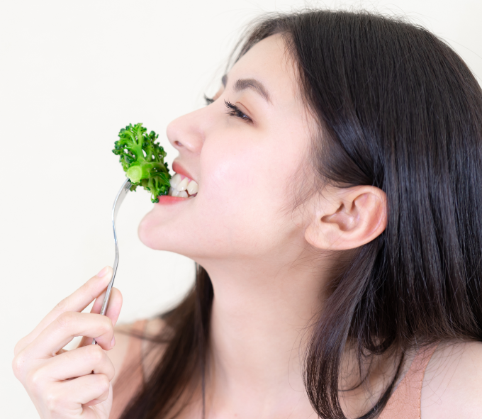 Aumentar el consumo de verduras y frutas frescas ayuda a fortalecer el sistema inmunitario. Foto: Freepik