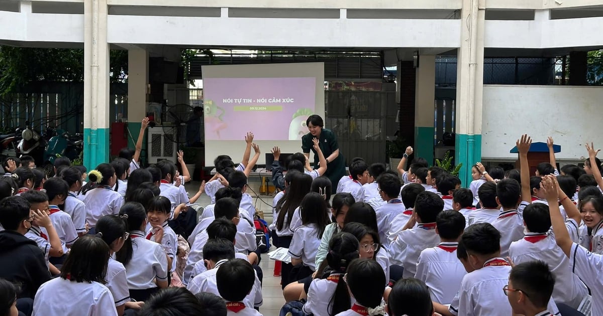 ห้ามใช้ข้อมูลนักเรียนและอาจารย์เพื่อวัตถุประสงค์เชิงพาณิชย์