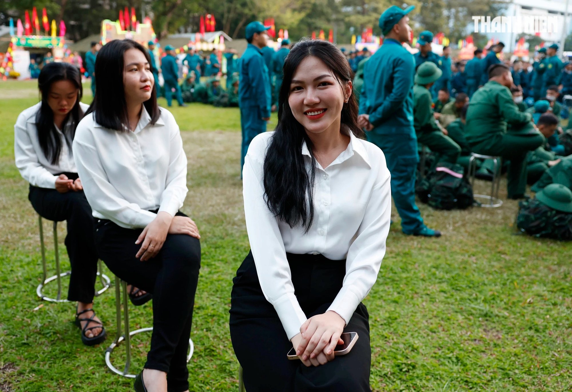 Thanh niên TP.HCM lên đường nhập ngũ: Về ngôi nhà chung cùng bảo vệ Tổ quốc- Ảnh 8.