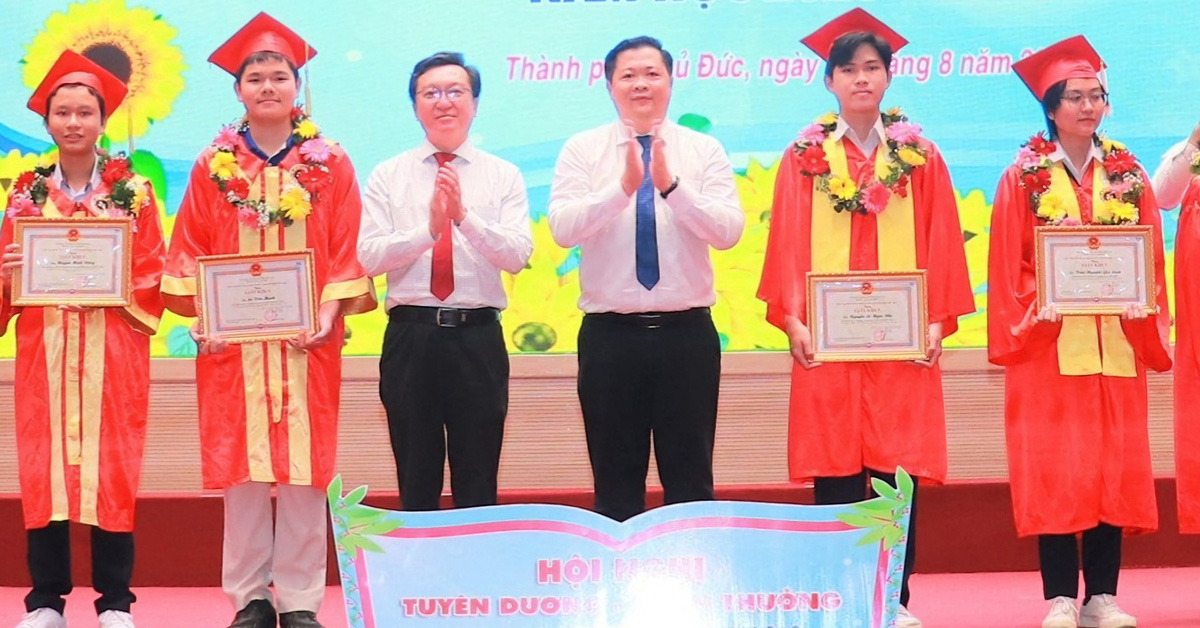 TP.HCM sửa đổi chính sách khen thưởng học sinh giỏi