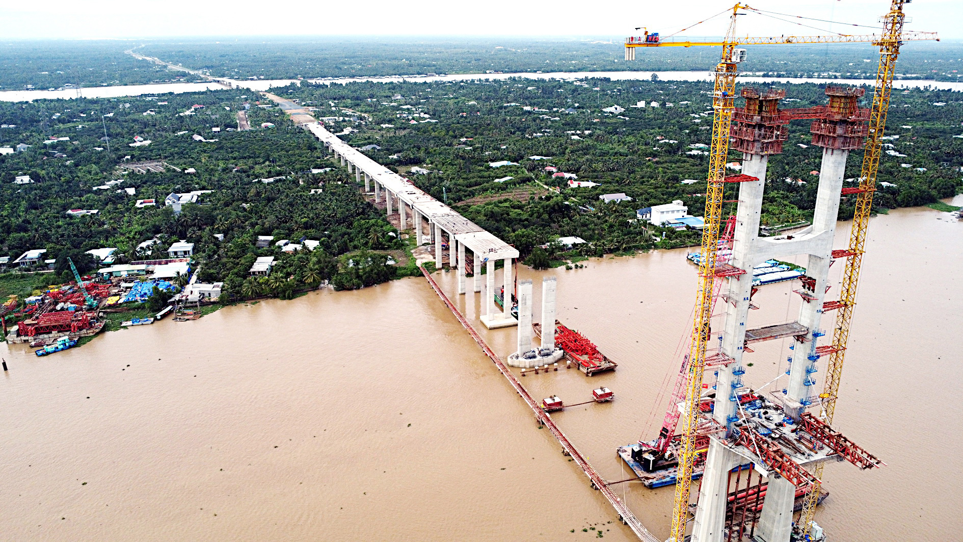 Hạ tầng đi sau, nền kinh tế lãnh đủ - Ảnh 4.