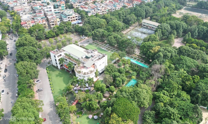 Một doanh nghiệp được cho thuê hàng nghìn m2 đất trong công viên Hội An kinh doanh nhà hàng. Ảnh: Lê Hoàng