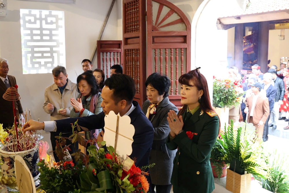 Einweihung und Übergabe des Projekts zur Restaurierung und Verschönerung des Nationaldenkmals Ho De Tempel - Foto 4