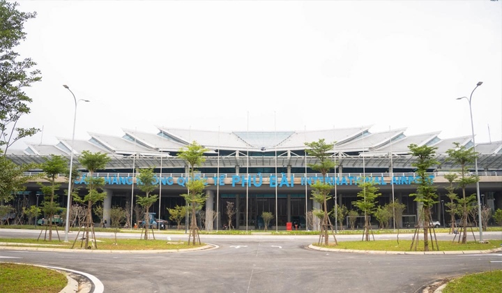 Inauguration of the airport terminal worth over 2,000 billion VND, with Hue royal architecture - 2