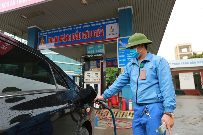 Total estimated gasoline consumption in the last 4 months of the year is about 8 million m3/ton. Photo: Hai Nguyen