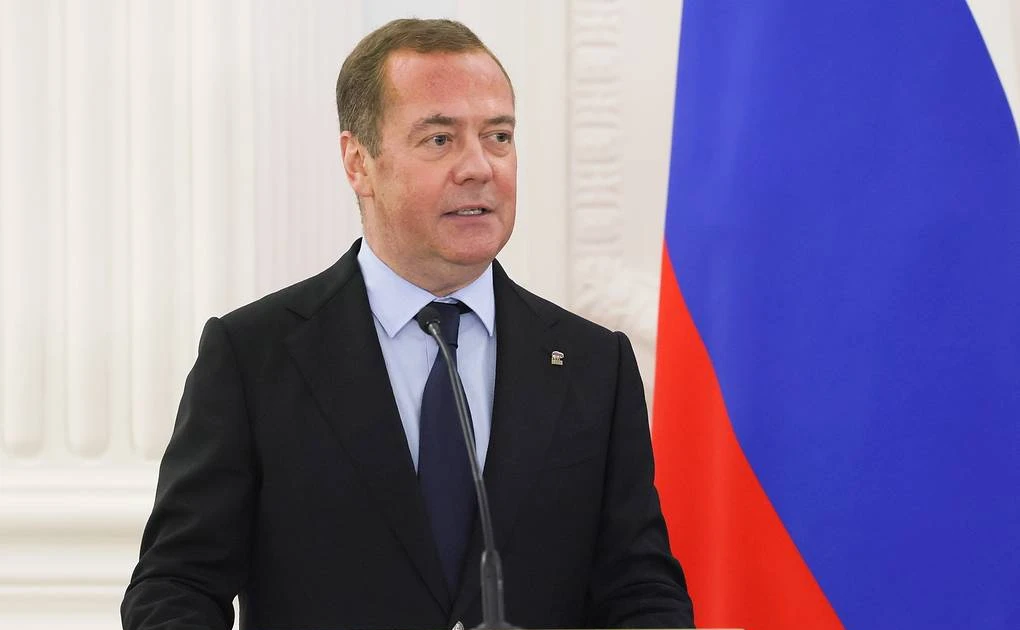 Medvedev: Russia will not negotiate with Ukraine until Kiev is “completely defeated”