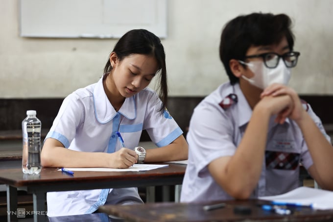 Candidates taking the 10th grade entrance exam in public schools in Ho Chi Minh City, June 2023. Photo: Quynh Tran