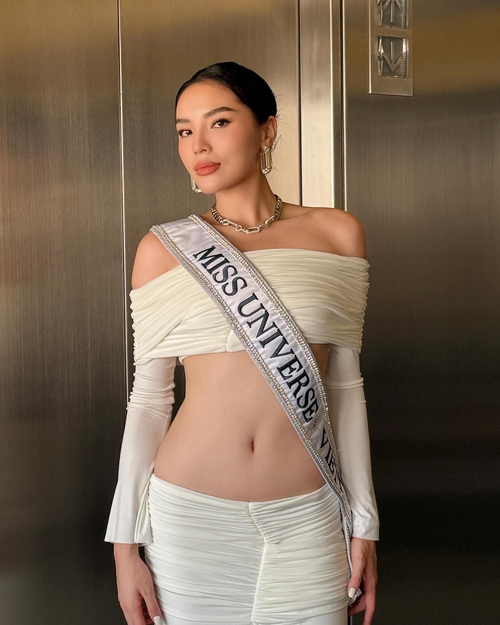 Hoa hậu Kỳ Duyên đem 72 bộ đồ, biến hóa đa dạng ở Miss Universe 2024 - 11