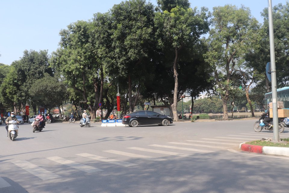 Un objectif important du projet de conception urbaine urbain (plus précisément) la zone autour du lac Thien Quang (district de Hai Ba Trung), à l'échelle 1/500 contribuer à embellir la ville urbain, créant de nombreuses commodités modernes pour aider à améliorer la vie des gens