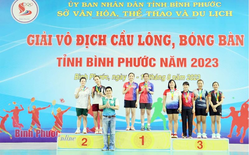 Cérémonie de clôture du Championnat provincial de badminton et de tennis de table de Binh Phuoc 2023