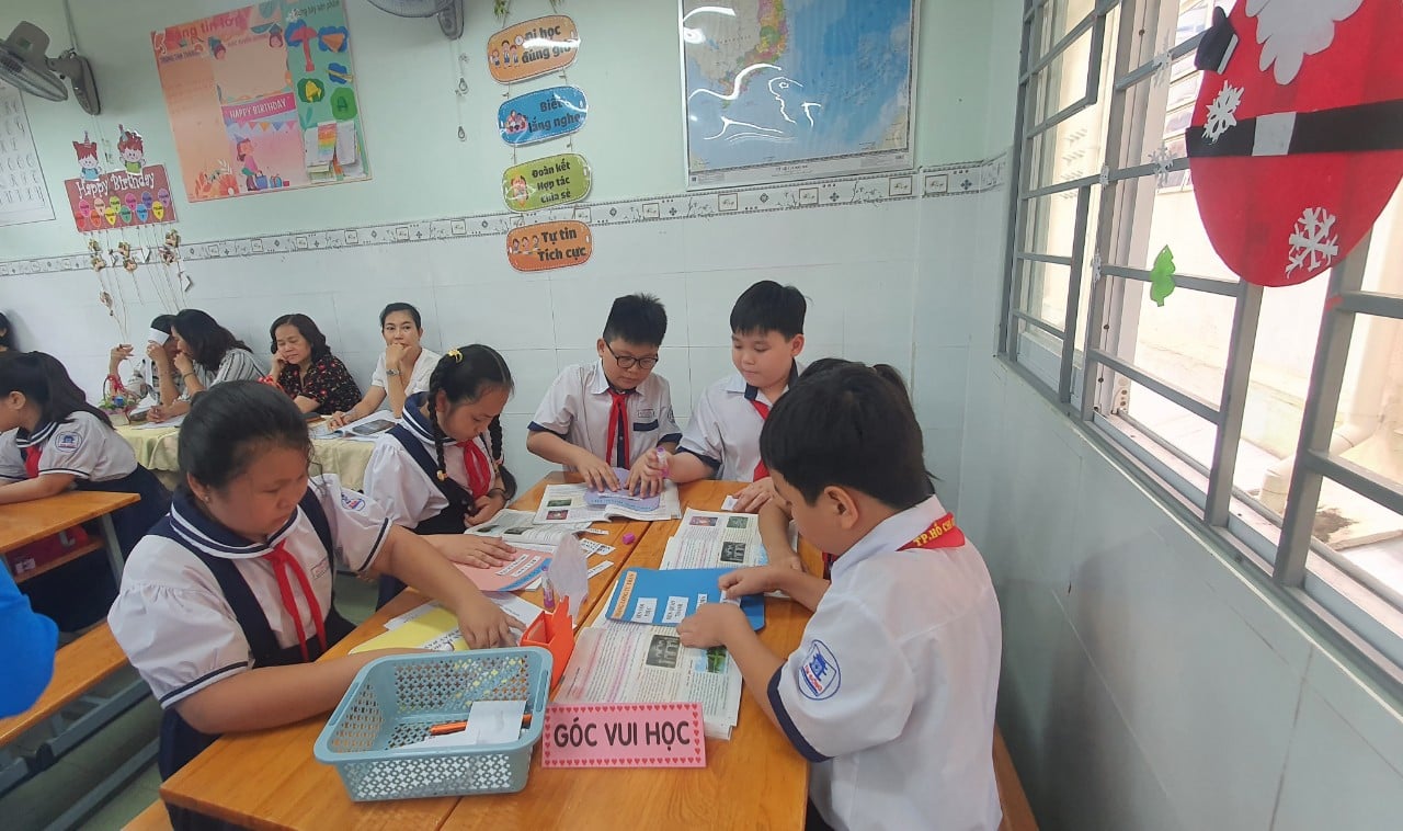 TP.HCM: Kiểm tra cuối kỳ 'không căng thẳng cho giáo viên, học sinh và gia đình' - Ảnh 2.