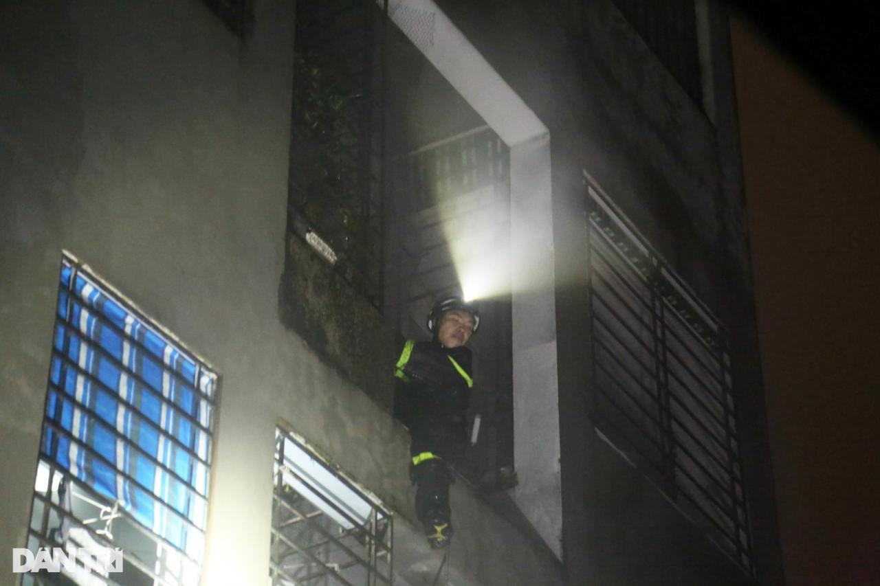 Injured firefighting sergeant recounts night he was ready to sacrifice himself to save people in mini apartment building