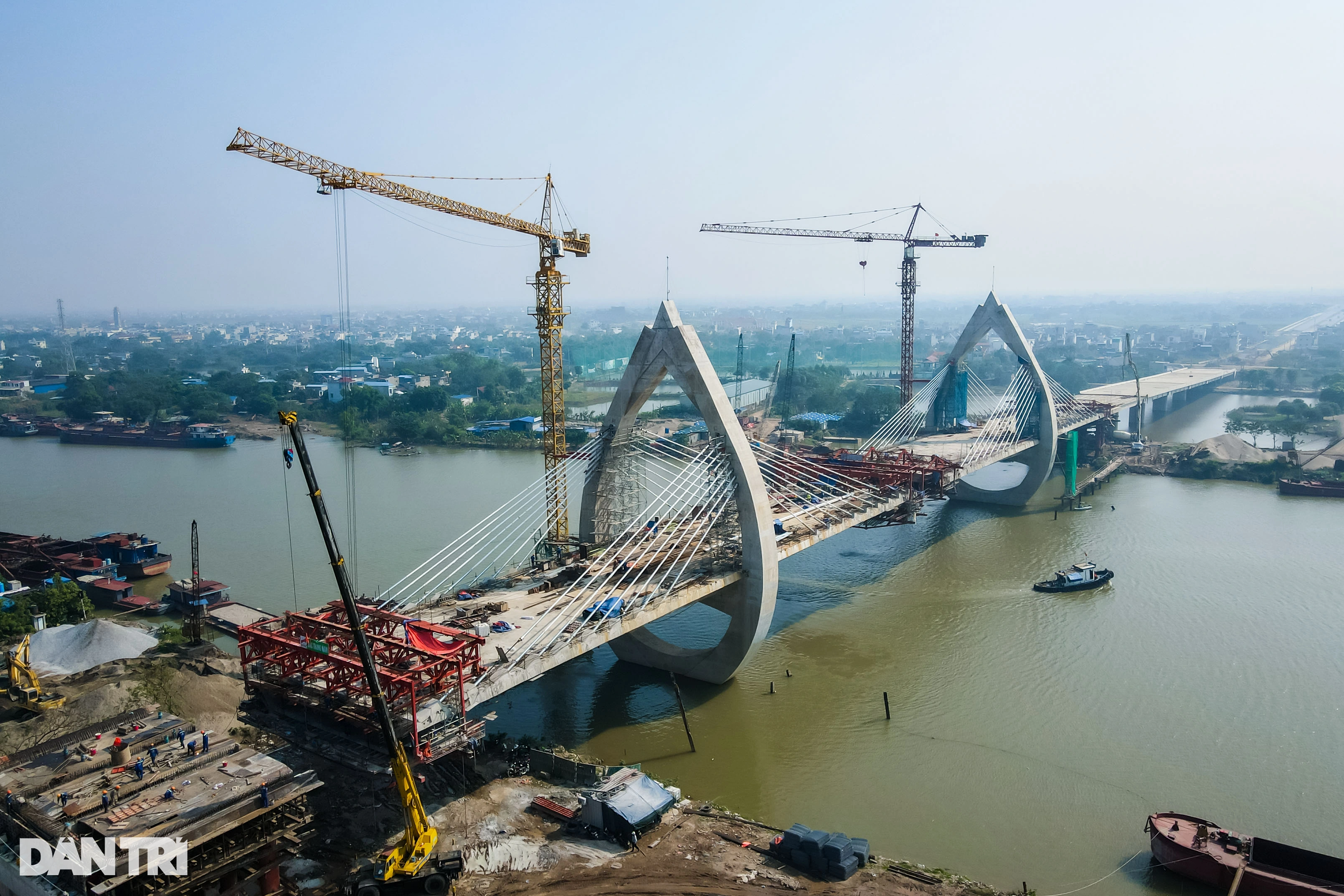 Se espera que el puente en forma de loto se convierta en un elemento arquitectónico destacado de Nam Dinh.