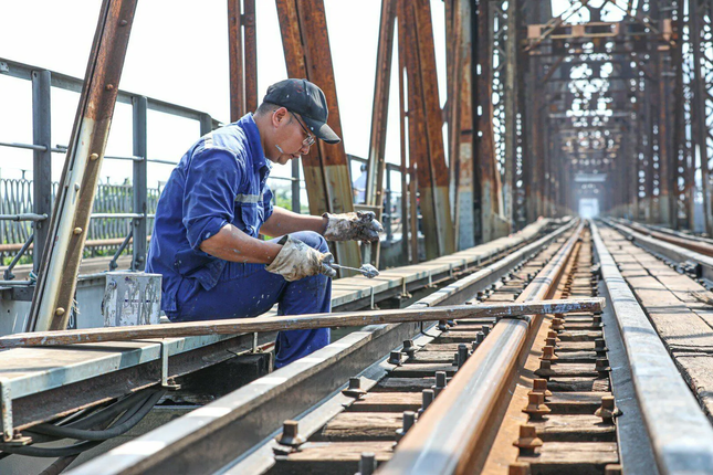 Vorschlag über 420 Milliarden VND zur Reparatur der Brücken Long Bien und Phu Luong, Foto 1