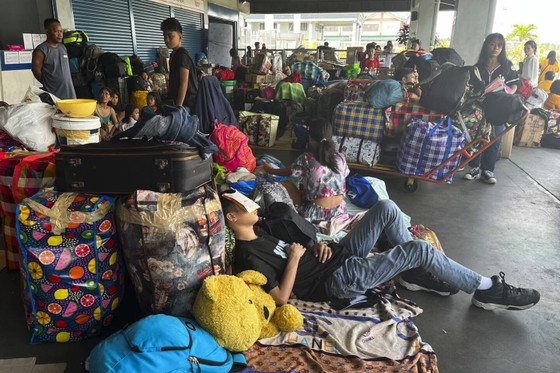 Philippines evacuates people to avoid super typhoon Doksuri photo 1