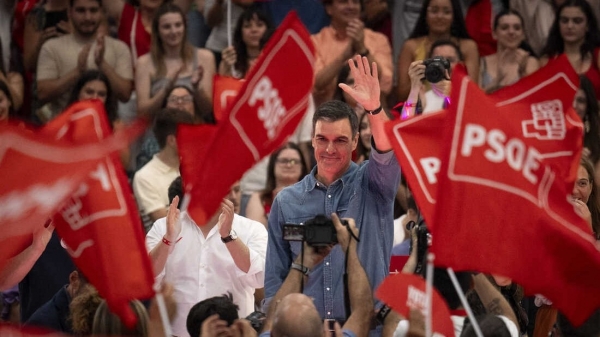 PSOE gặp khó, cơ hội nào cho PP?