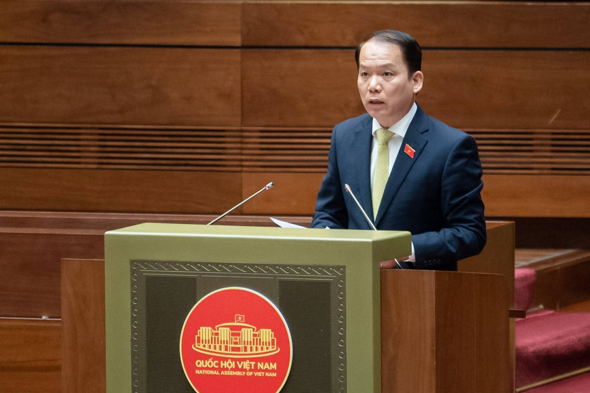 法務大臣タン・ロン(1).jpg