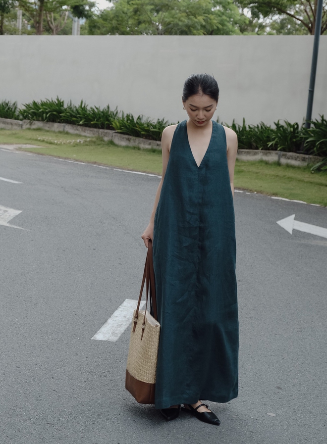 Váy suông tối giản vẫn sành điệu ngút ngàn nhờ chi tiết này- Ảnh 4.